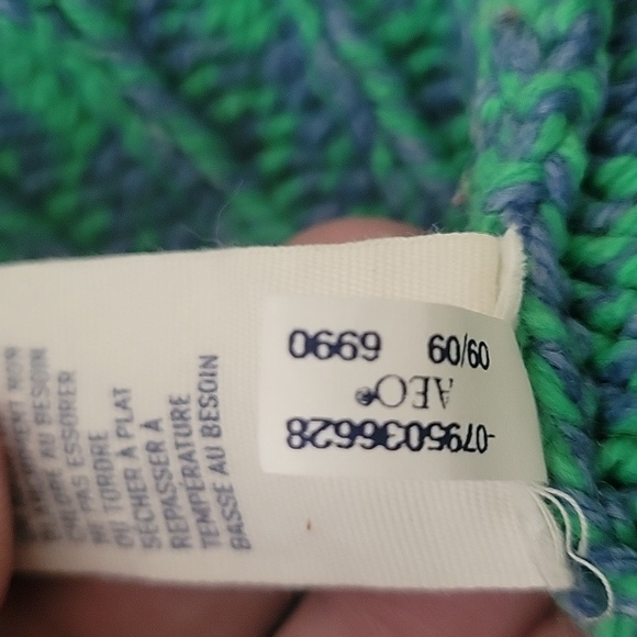 Y2K America Eagle Outfitters knit cardigan - Picture 8 of 8